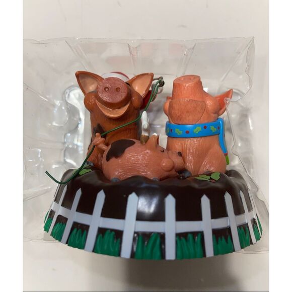 Hallmark Christmas Ornament YULE HOGS Pigs 2014 Magic Sound & Motion Decor - Picture 5 of 5